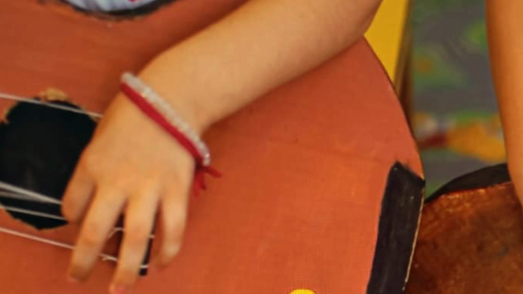 Image Orquestra Reciclada: Criando instrumentos através do residuo