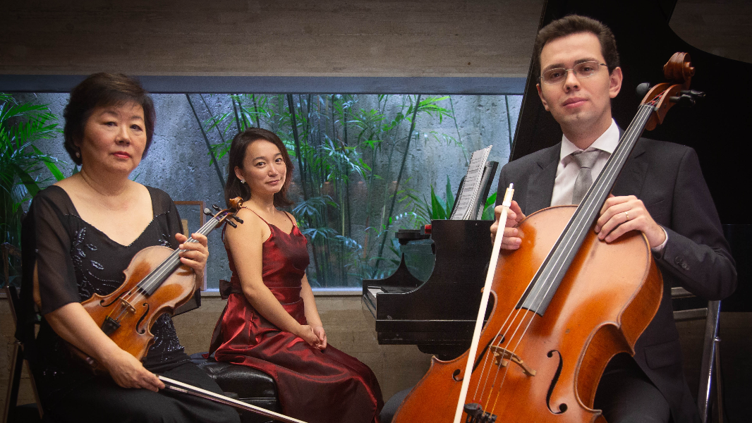 Image Trio Elisa Fukuda