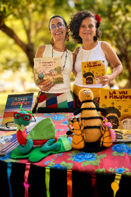 Cartaz de VIAJANDO COM AUTORES