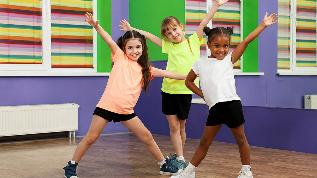 Image Aula de dança criativa com a família