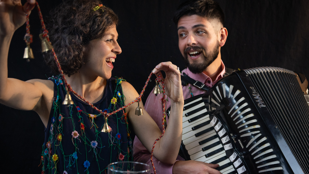 Image VEM AQUI VER, VEM OUVIR