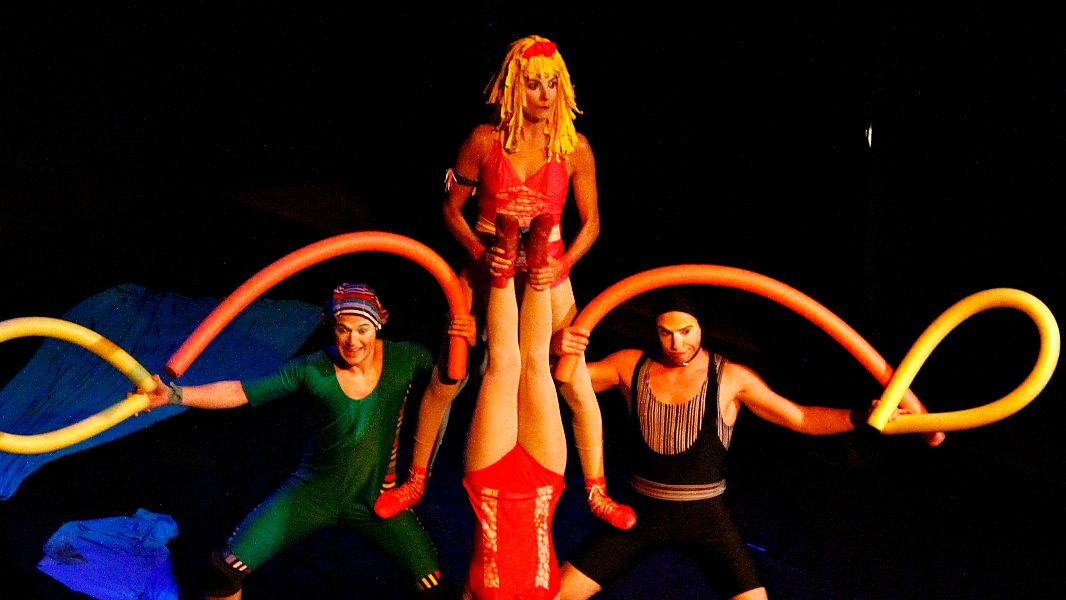 Image TCHU TCHU TCHU  UMA AVENTURA AERO-AQUÁTICA 