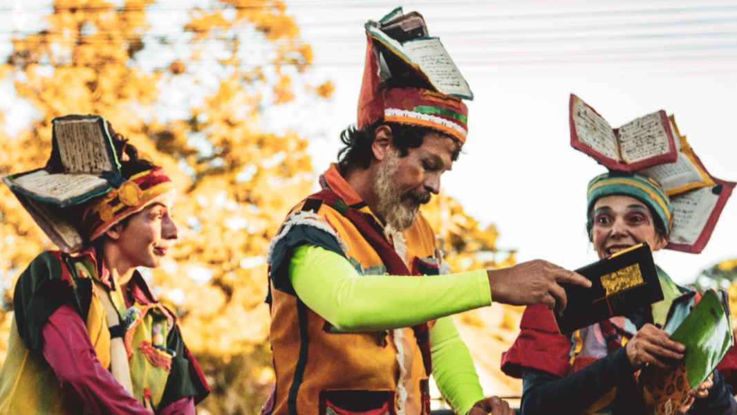 Image CABEÇAS DE LIVRO