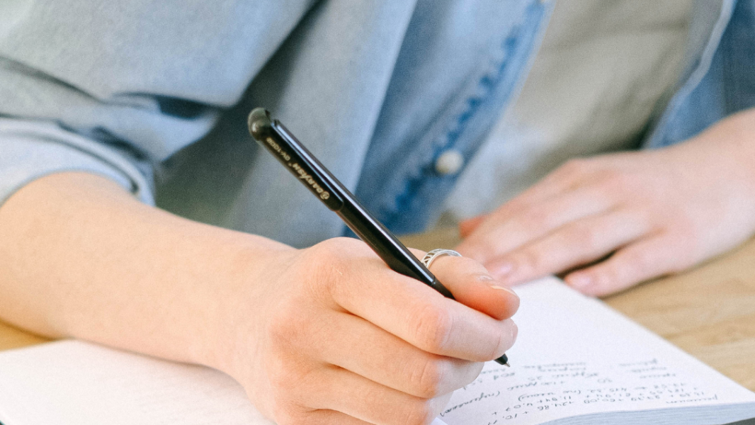 Image Quinta com escrita:  Arquiteturas do Conto – Escrita Continuada  