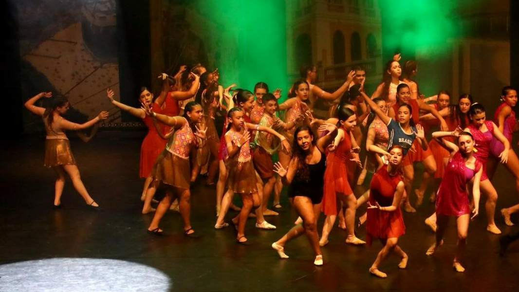 Image Uma viagem pelo tempo 