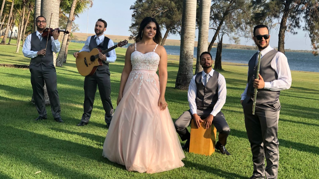 Image Homenagem às Divas