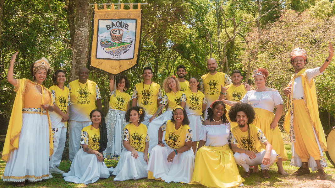 Image VIVÊNCIA DE DANÇA E TOQUES DE MARACATU + CORTEJO DE  MARACATU COM BAQUE CT