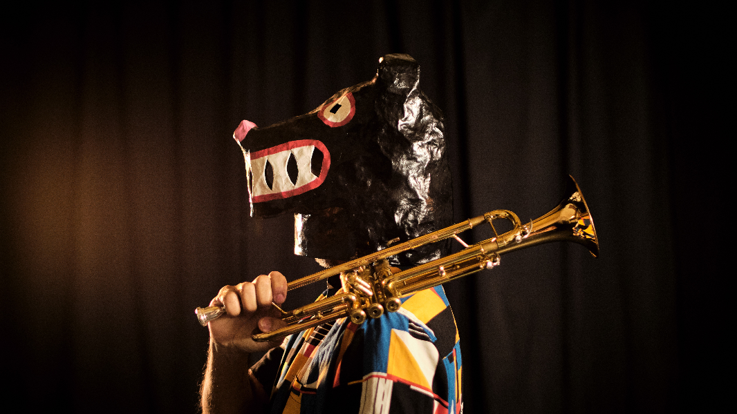 Image Deca Madureira & Orquestra Multicultural Brasílica - Armoriano