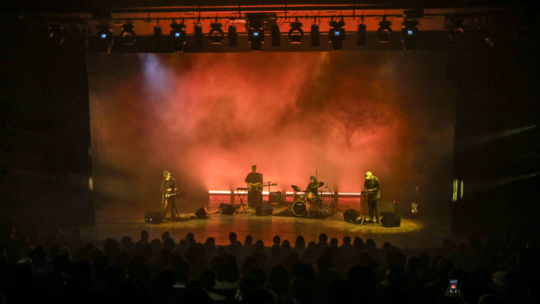 Image POR TRÁS DOS PANOS - MÚSICA