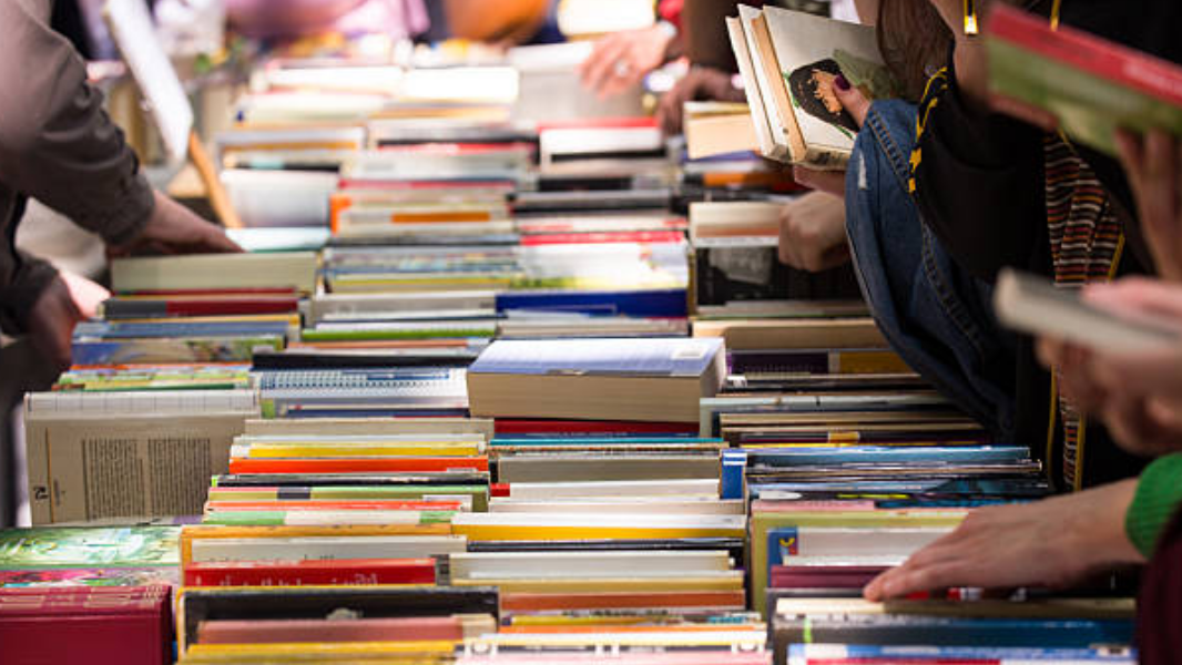 Image Feira de Troca do Livro