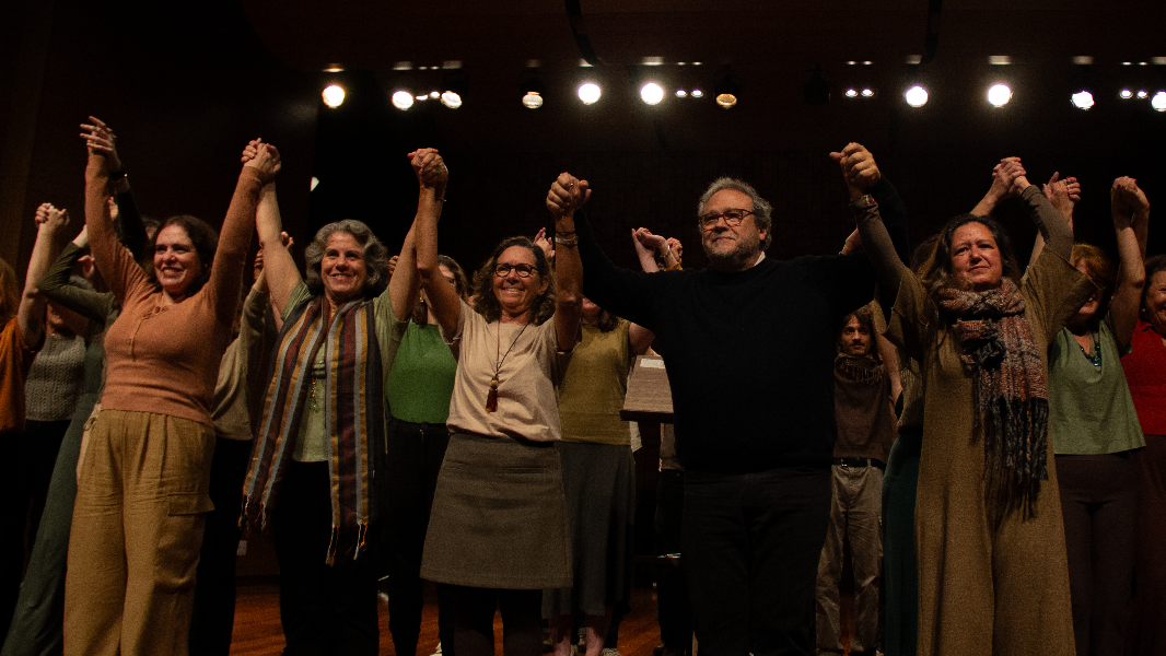 Image CORALUSP - Grupos 12 em Ponto e XI de Agosto - Regente Eduardo Fernandes