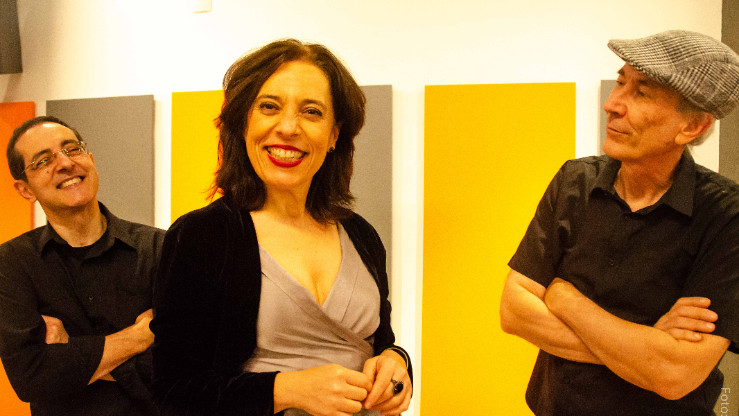 Image Duo Âmbar + Adriano Busko - Gafieira de Bolso