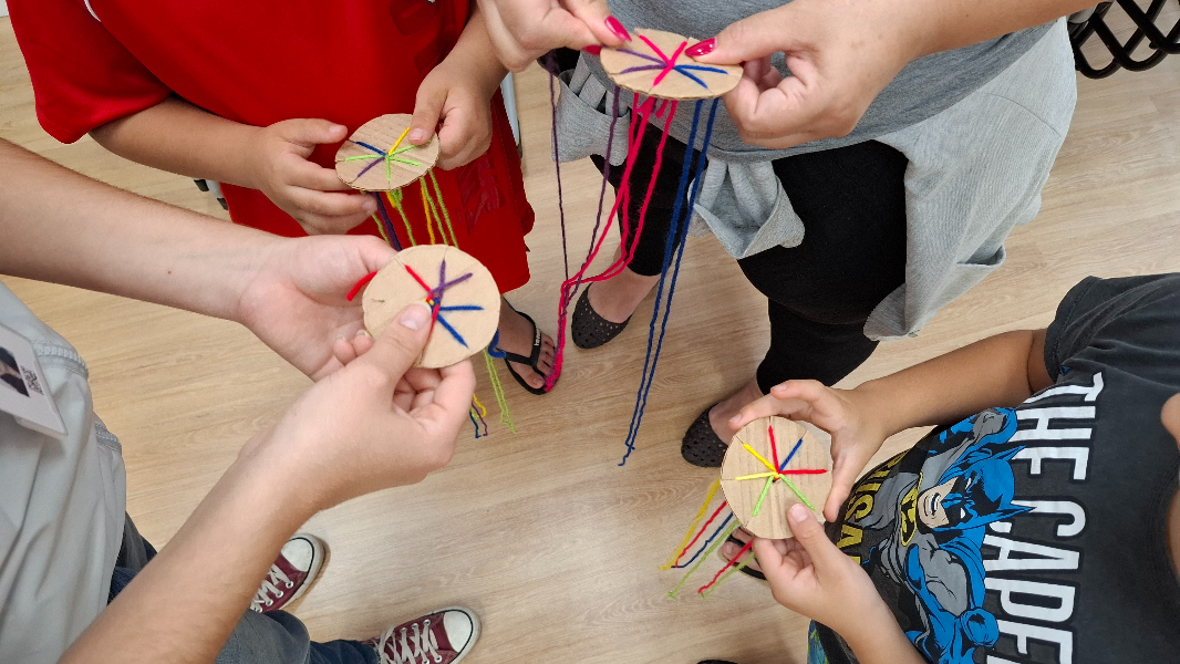 Image Oficina - Pulseiras Coloridas de Tear