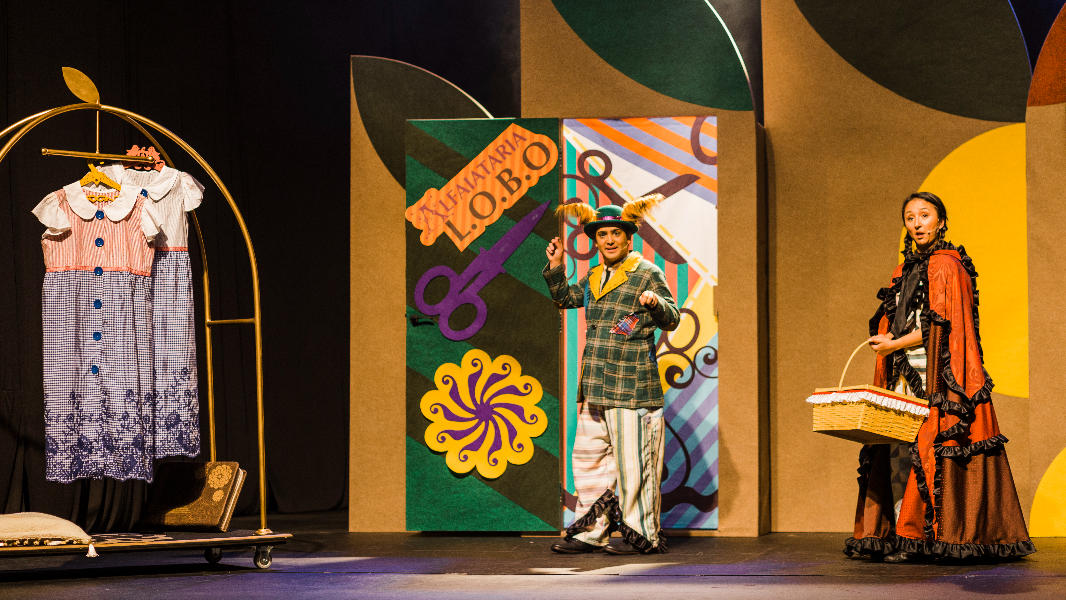 Image DIVERSÃO EM CENA: CHAPEUZINHO VERMELHO