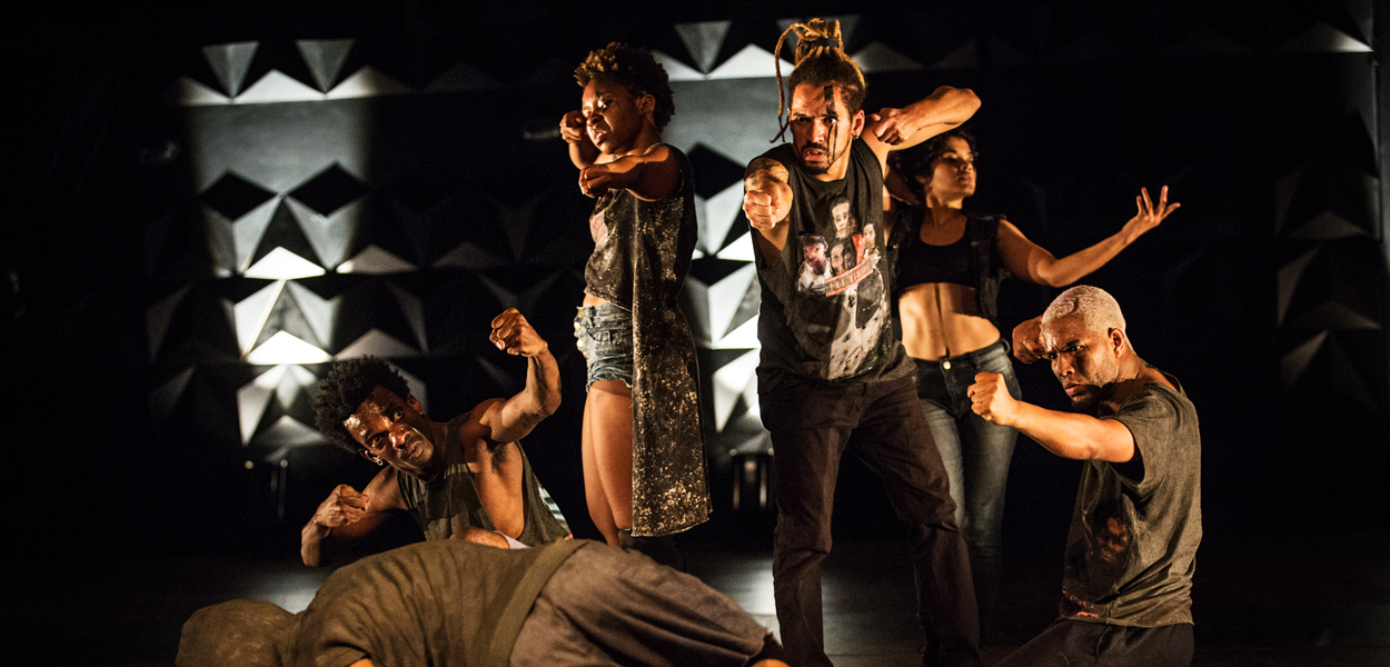 Image Pai Contra Mãe