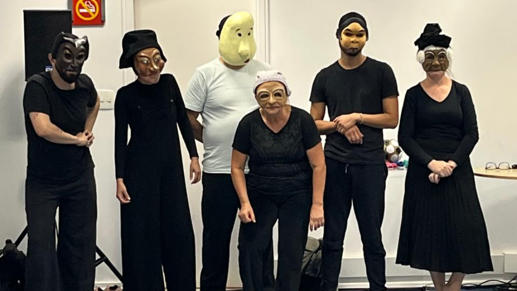 Image  Introdução à Máscara Teatral