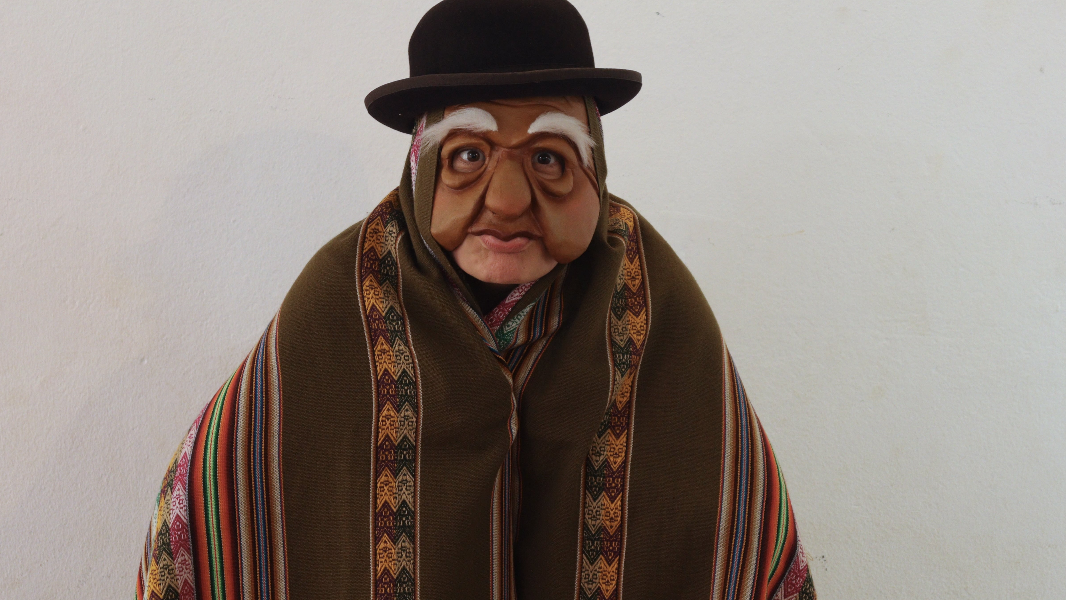 Image MÁSCARAS EXPRESSIVAS EM CENA 