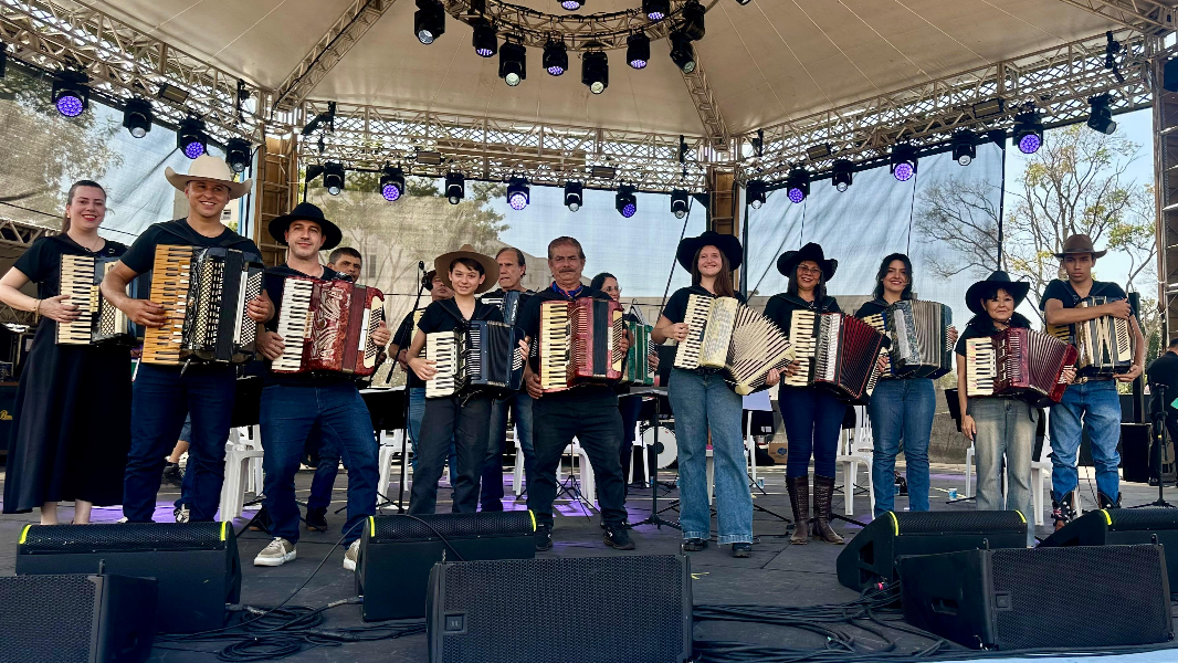 Image RAÍZES SERTANEJAS – ORQUESTRA SANFÔNICA