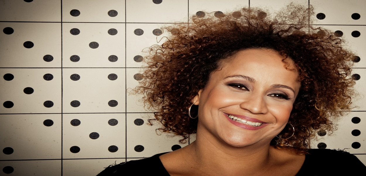 Image Graça Cunha canta clássicos do samba