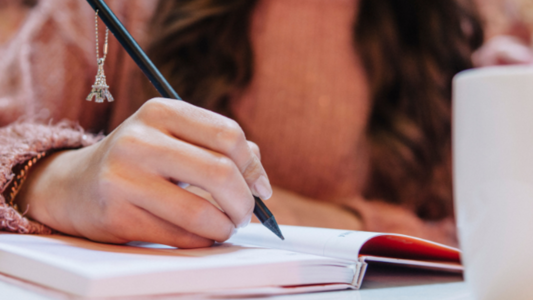 Image Quinta com Escrita: Oficina de arte em palavras 