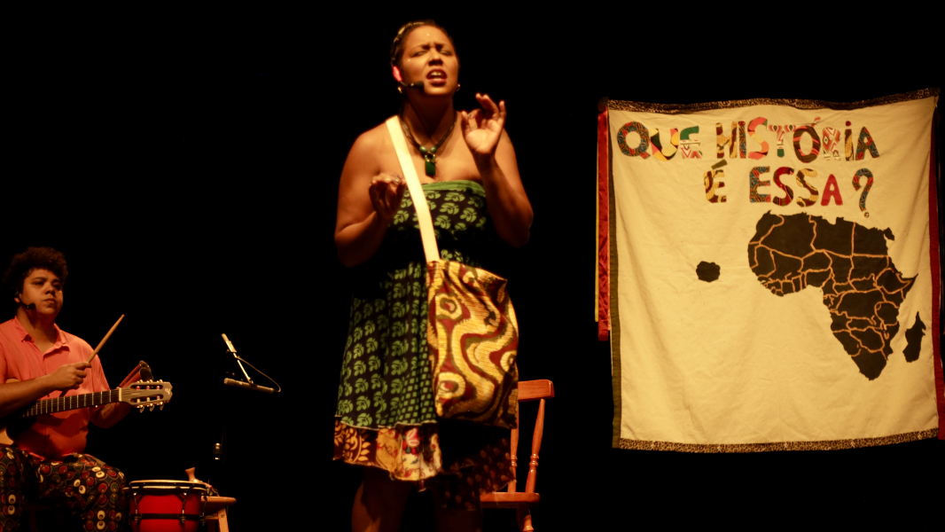 Image QUE HISTÓRIA É ESSA?